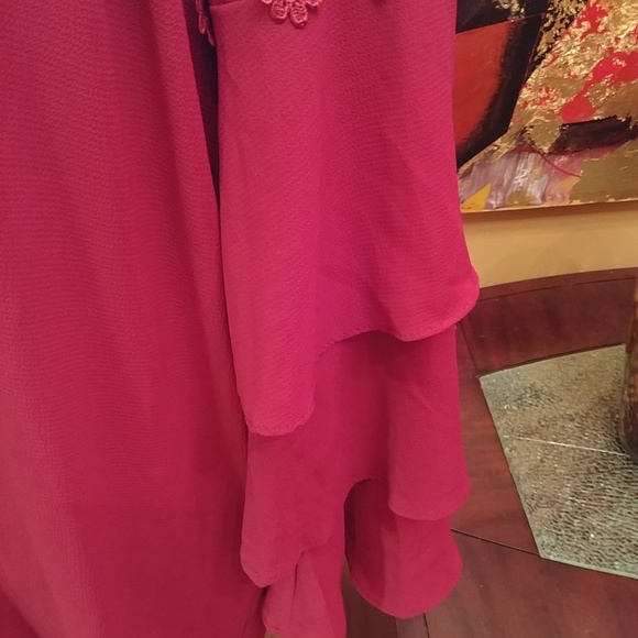 Bell sleeve top - Picture 3 of 6